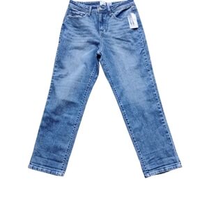 Time and Tru High Rise Relaxed Fit Cropped Jeans Size 6